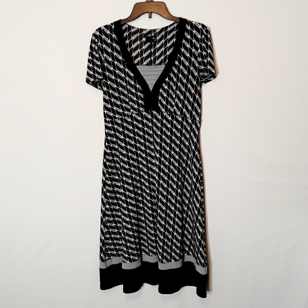WOMEN'S "East 5th" Black/Gray Fit & Flare Short Sleeve Jersey Dress; Size 8